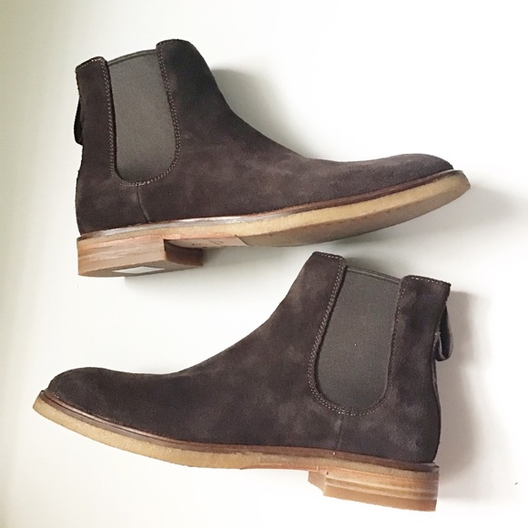 clarkdale gobi dark brown